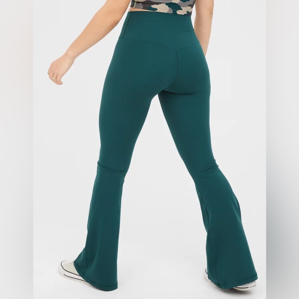 OFFLINE by Aerie Real Me High Waisted Ruched Flare Legging – Medium - Picture 2 of 8